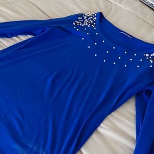 Woman's size M shirt